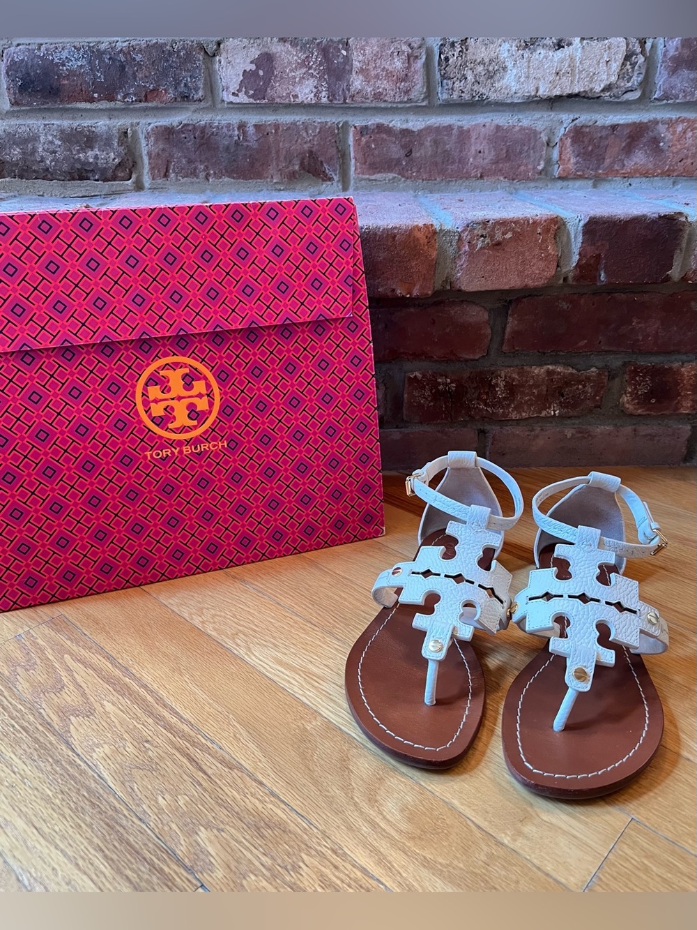Tory Burch White Leather Miller T-Strap Sandals